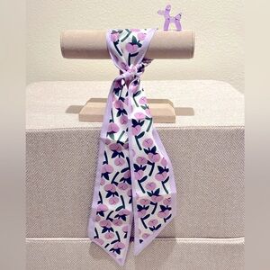 Twilly with Floral Print and Matching Balloon Dog